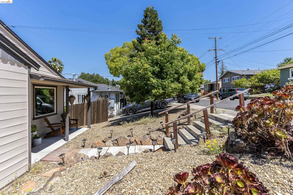 2001 Boynton Avenue Martinez CA 94553