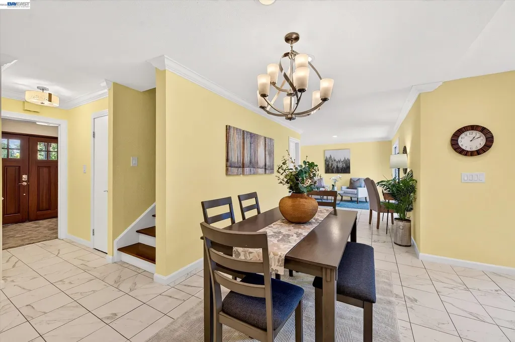 2358 Crestline Road Pleasanton CA 94566