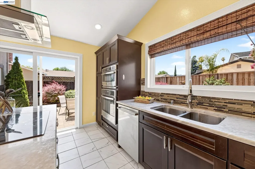 2358 Crestline Road Pleasanton CA 94566
