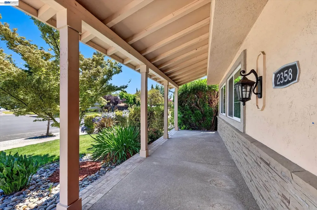 2358 Crestline Road Pleasanton CA 94566