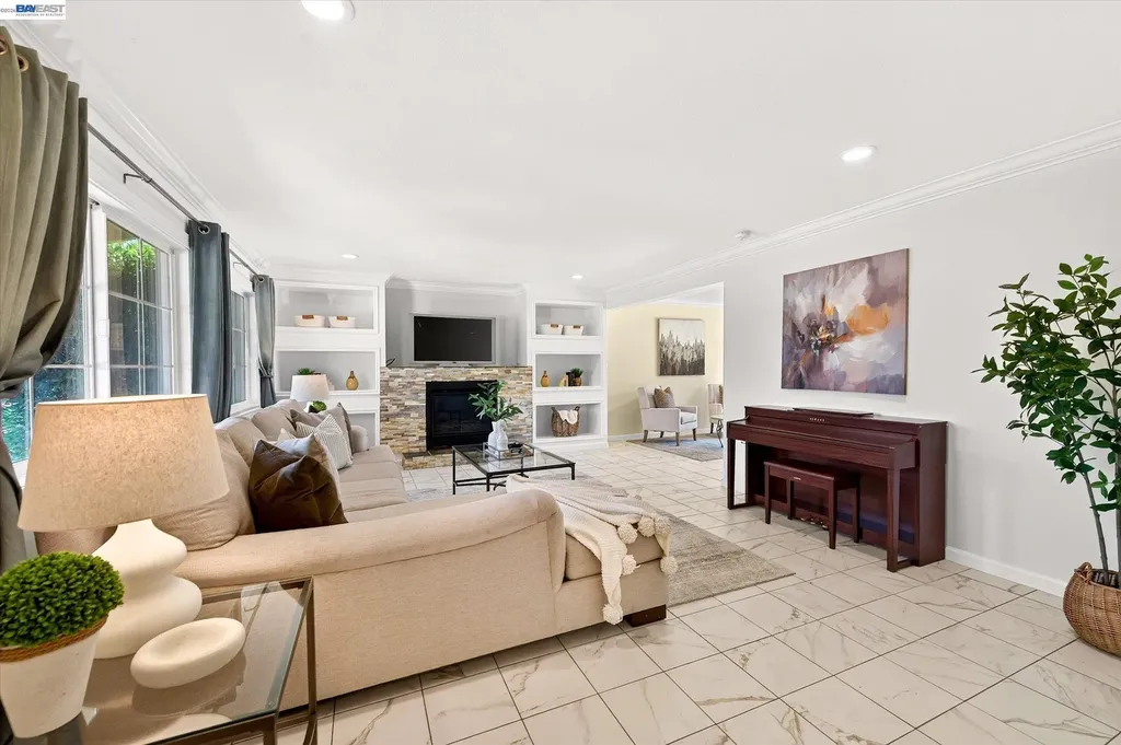 2358 Crestline Road Pleasanton CA 94566