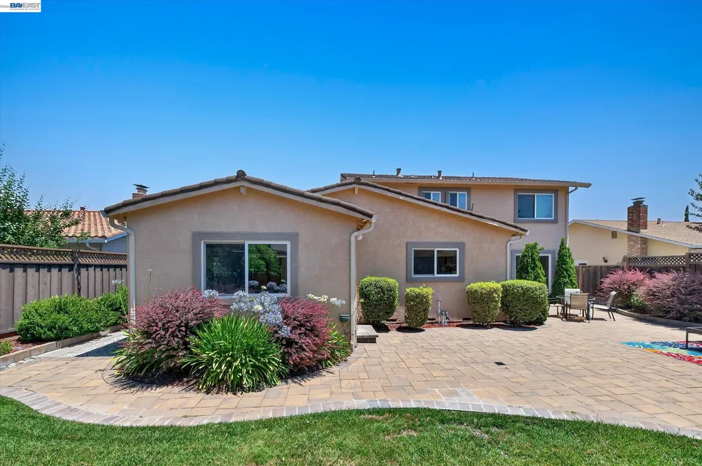 2358 Crestline Road Pleasanton CA 94566