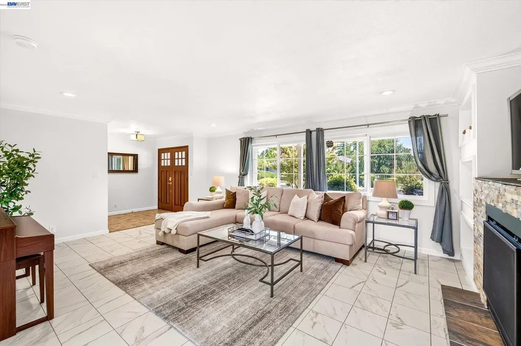 2358 Crestline Road Pleasanton CA 94566