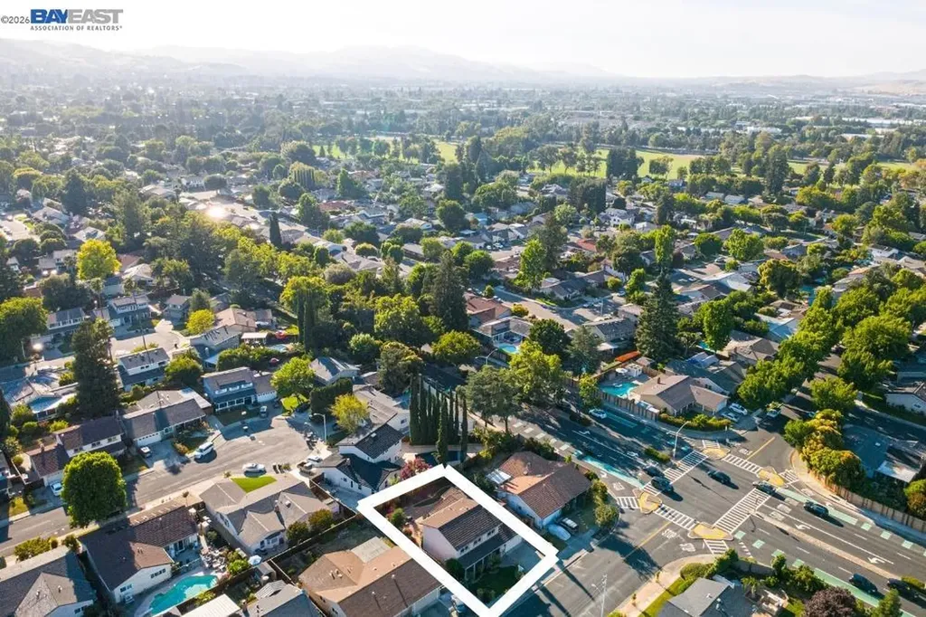 2358 Crestline Road Pleasanton CA 94566
