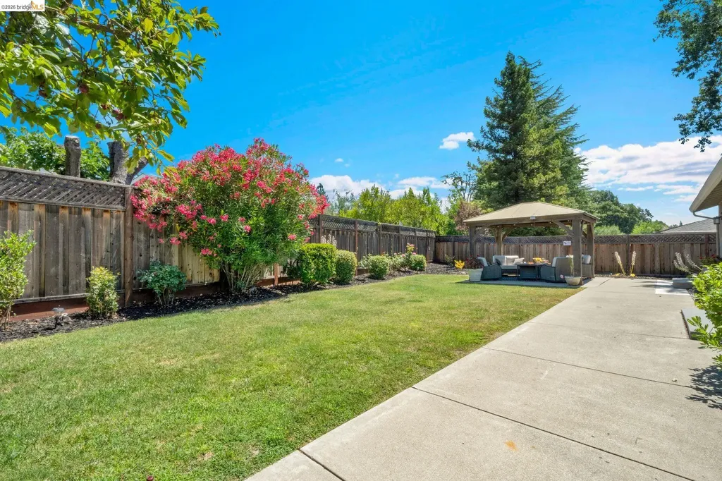 1131 Camino Tassajara Danville CA 94526