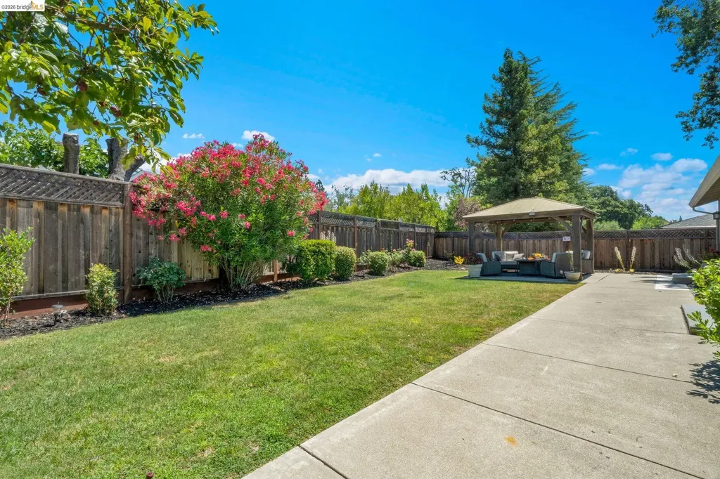 1131 Camino Tassajara Danville CA 94526