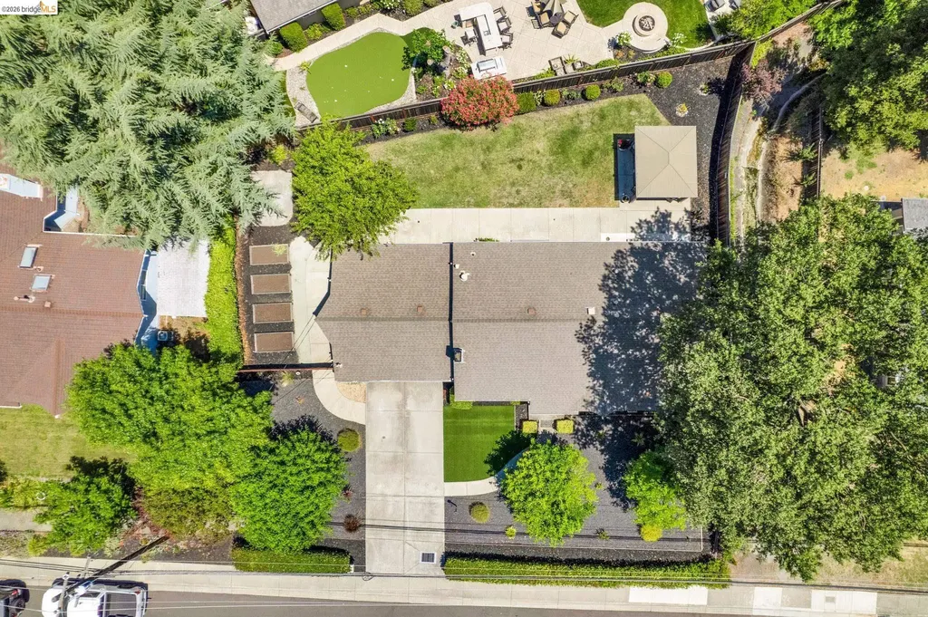 1131 Camino Tassajara Danville CA 94526