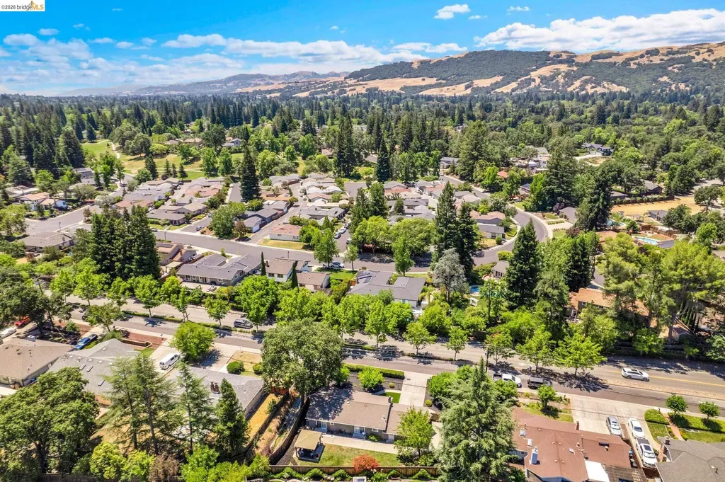 1131 Camino Tassajara Danville CA 94526