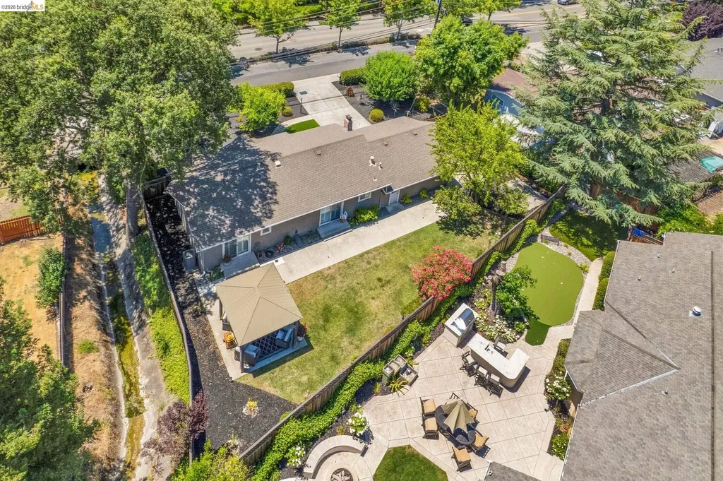 1131 Camino Tassajara Danville CA 94526