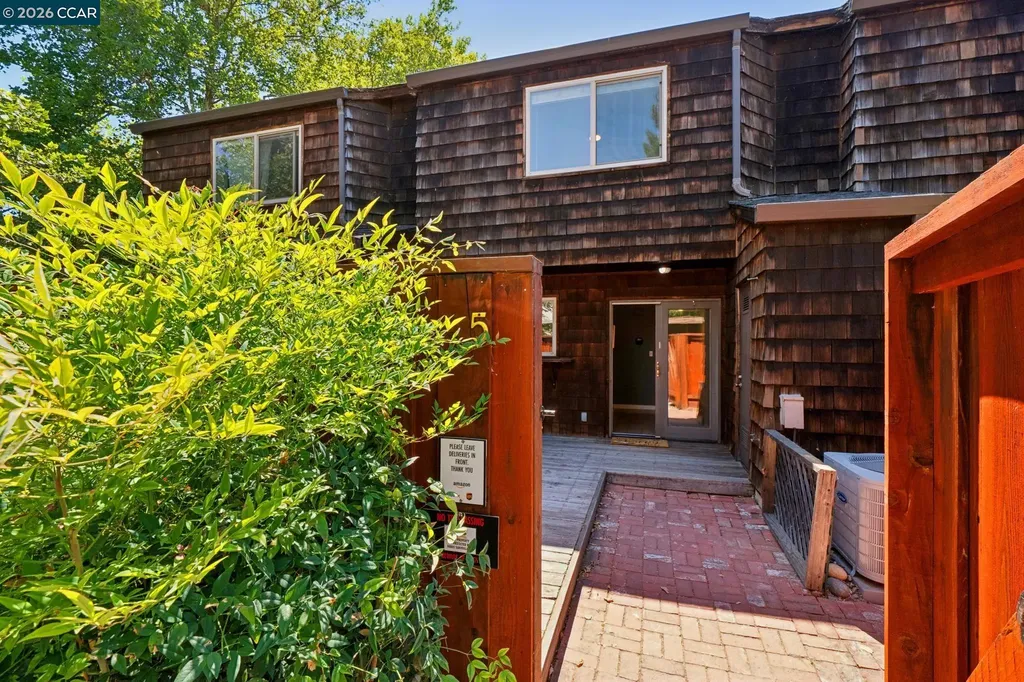 225 Mayhew Way Walnut Creek CA 94597