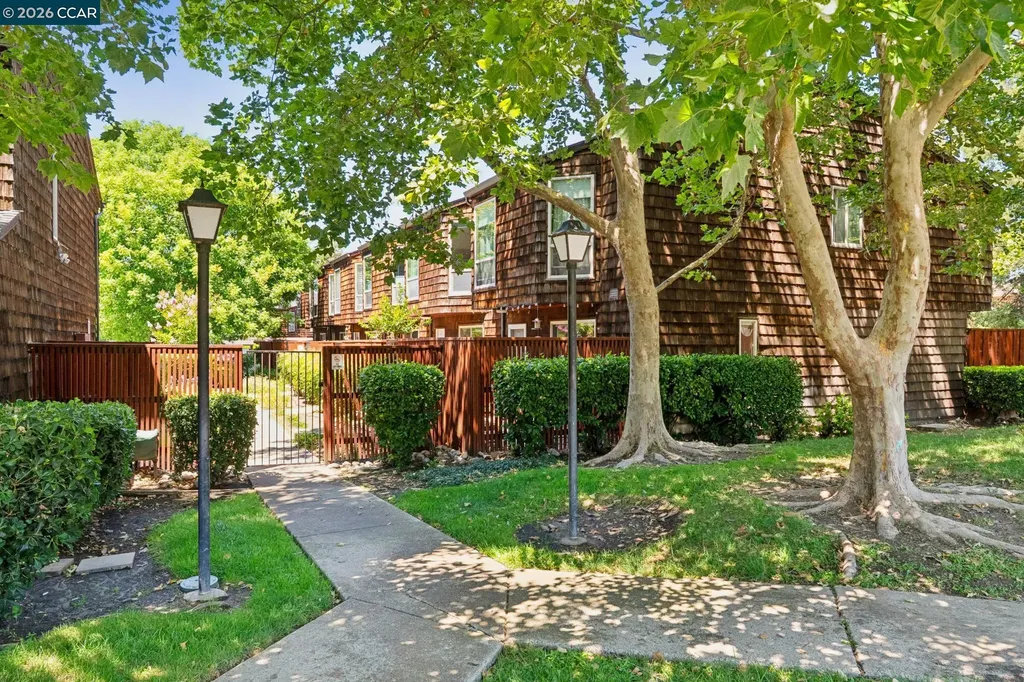 225 Mayhew Way Walnut Creek CA 94597