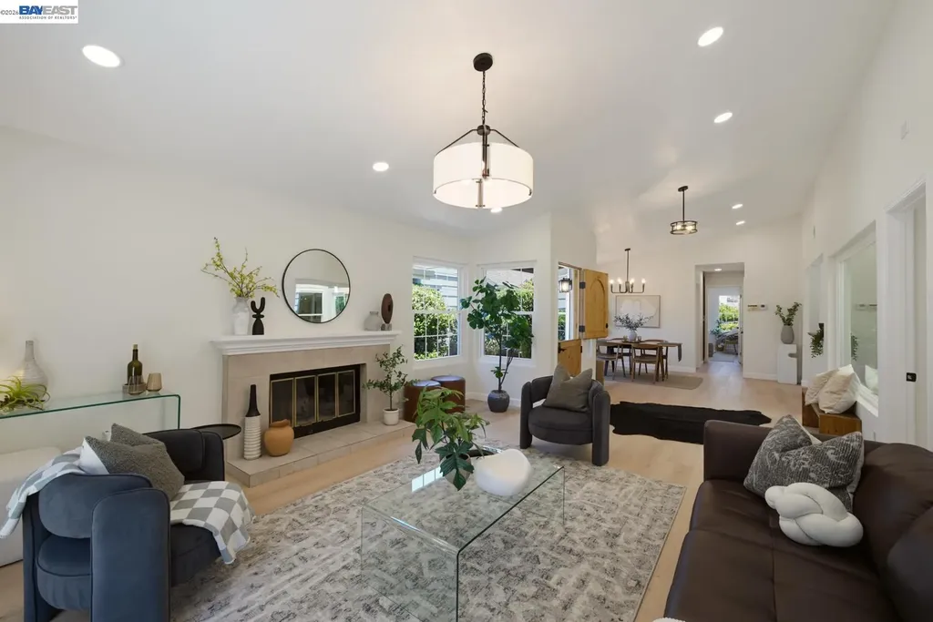 135 Avington Road Alameda CA 94502