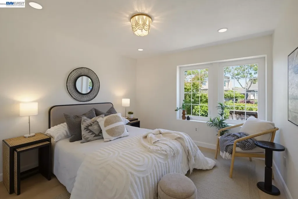 135 Avington Road Alameda CA 94502