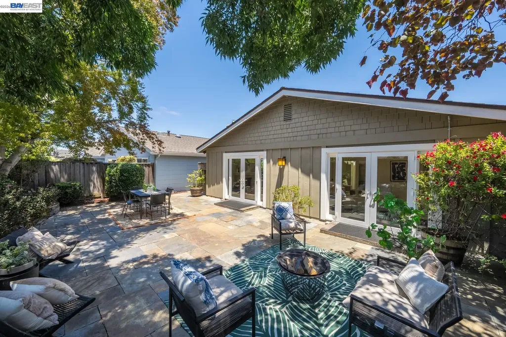 135 Avington Road Alameda CA 94502
