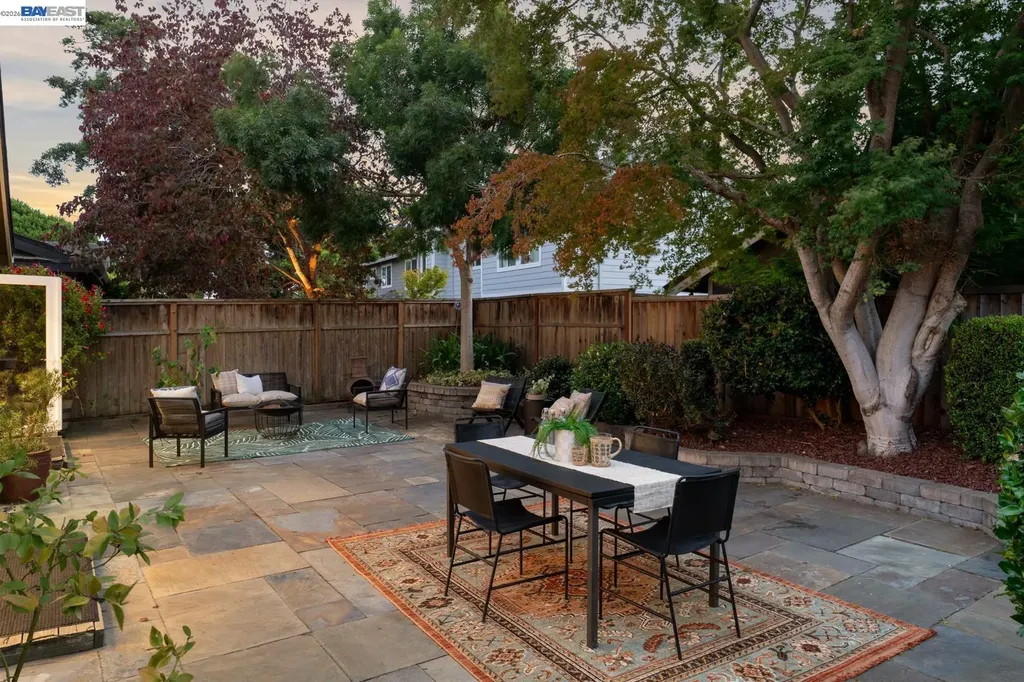 135 Avington Road Alameda CA 94502