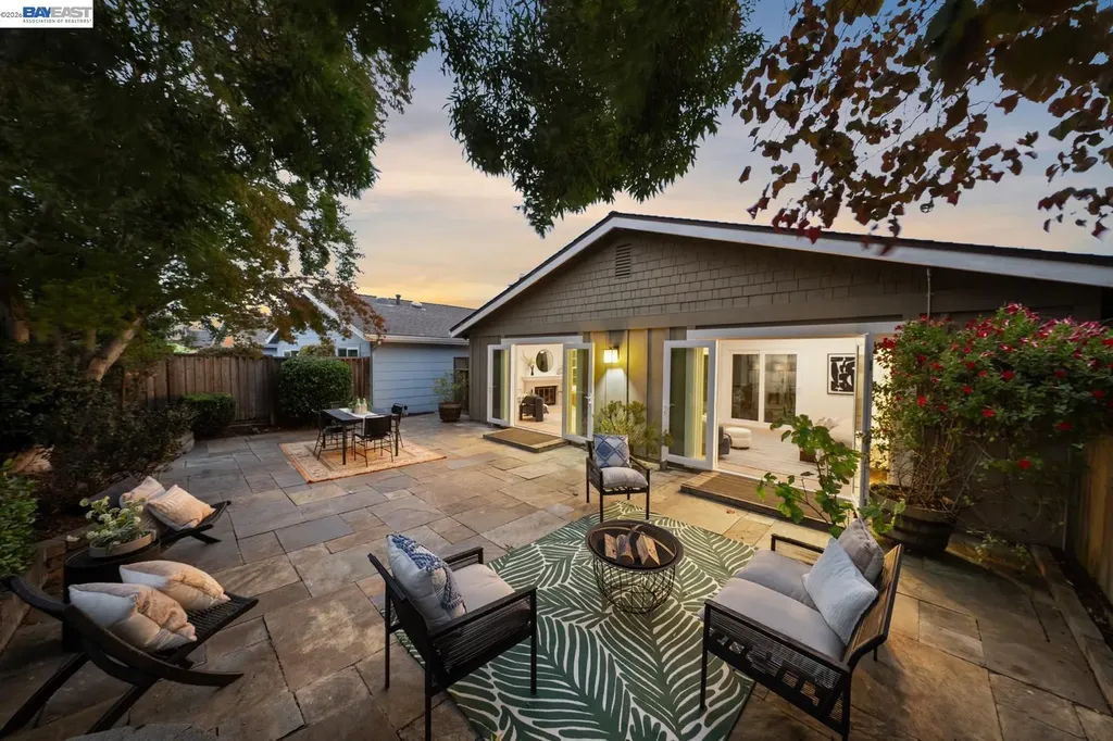 135 Avington Road Alameda CA 94502