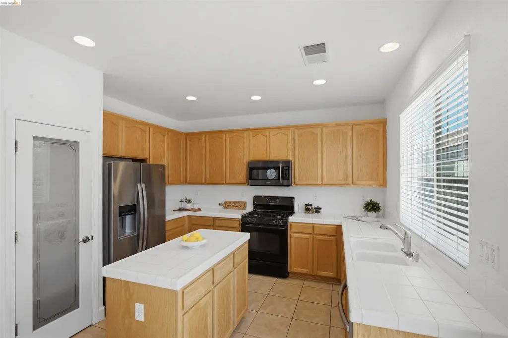 5217 Rainwood Way Antioch CA 94531