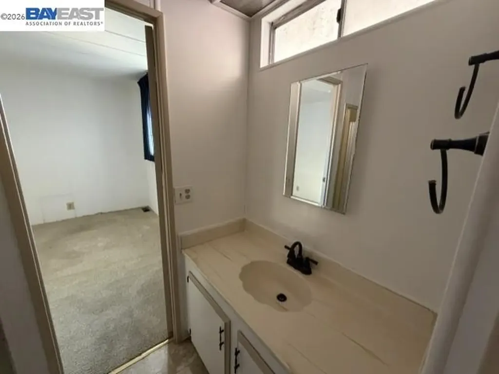 4141 Deep Creek Road #65 Fremont CA 94555