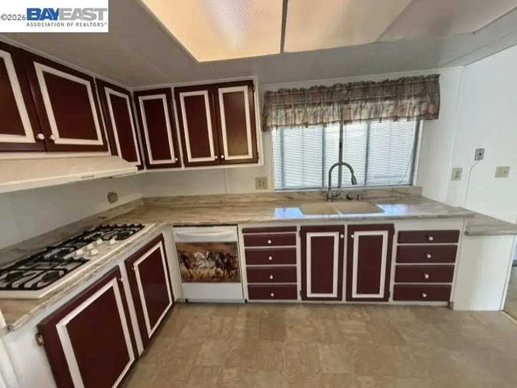 4141 Deep Creek Road #65 Fremont CA 94555