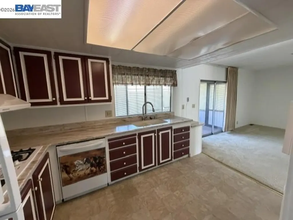 4141 Deep Creek Road #65 Fremont CA 94555