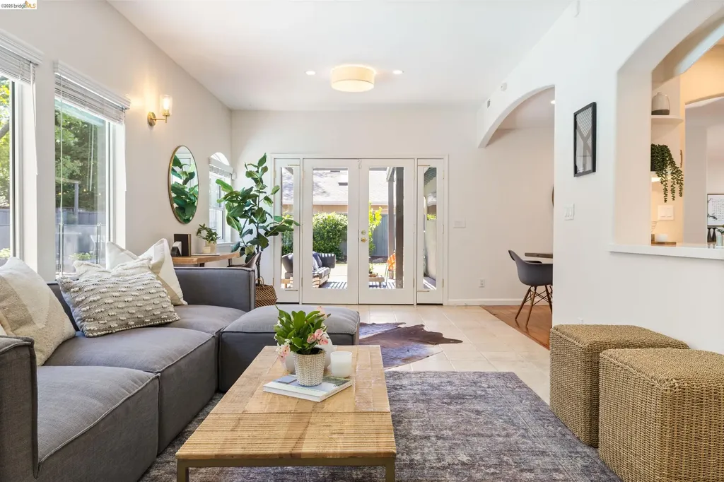 255 Evelyn Drive Pleasant Hill CA 94523