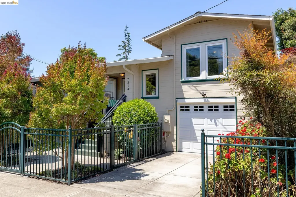 Berkeley CA, 2214 Curtis Street