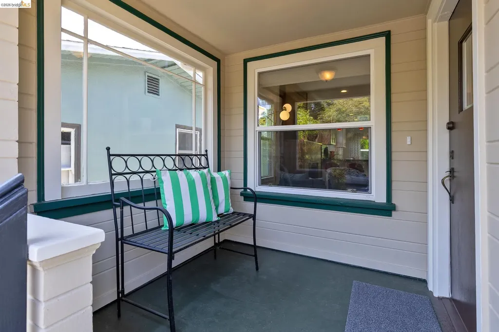 2214 Curtis Street Berkeley CA 94702