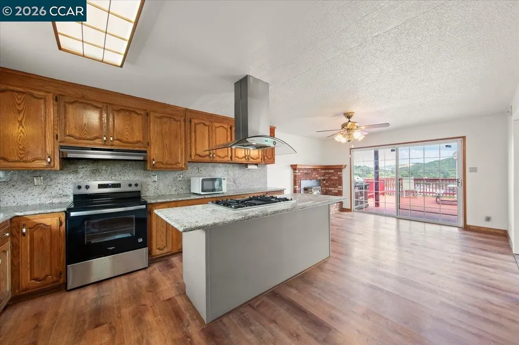 2080 Costa Court Pinole CA 94564