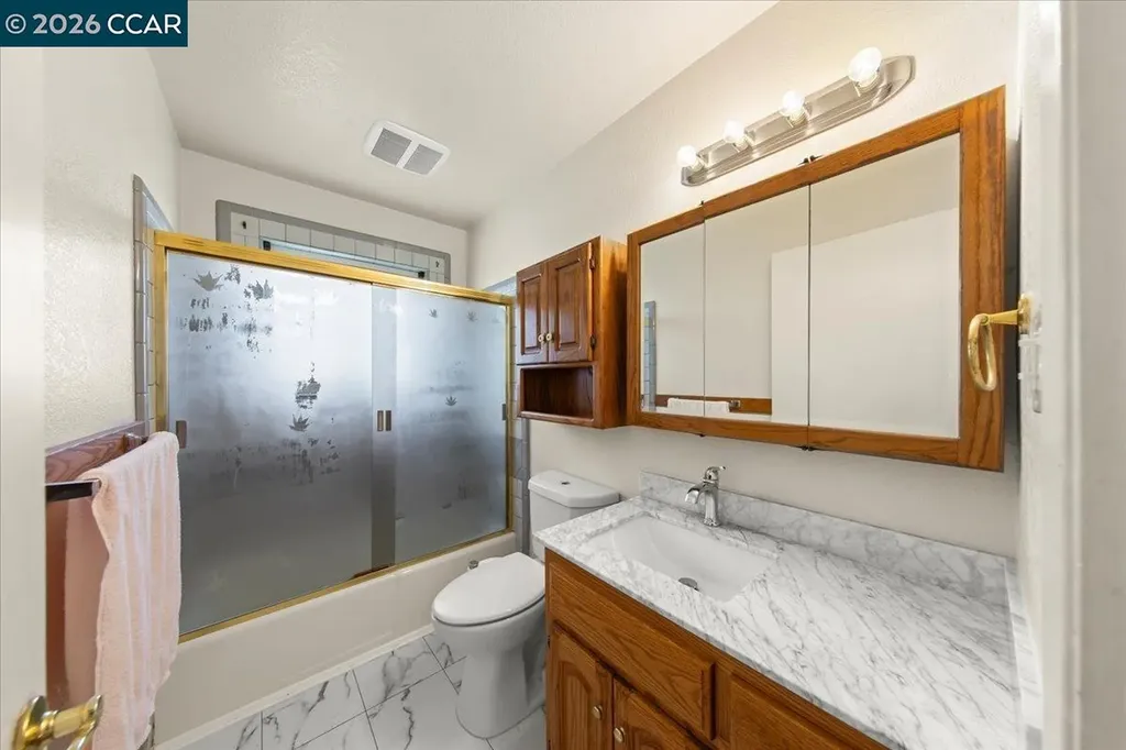 2080 Costa Court Pinole CA 94564