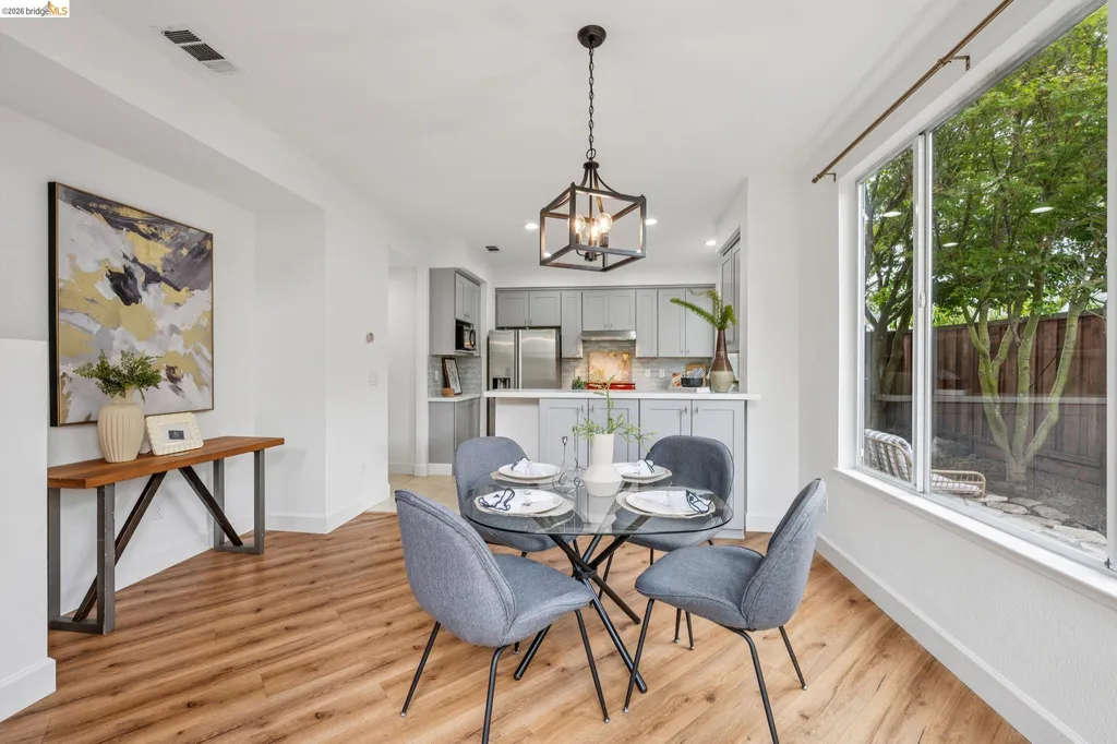 25 Farallon Court Richmond CA 94804
