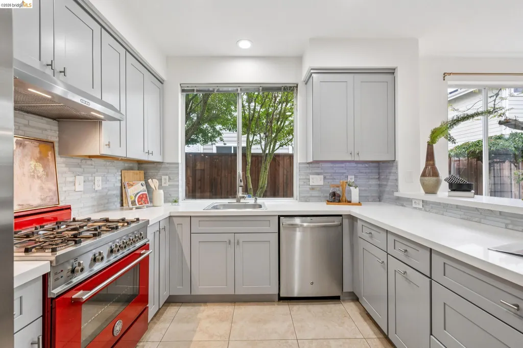 25 Farallon Court Richmond CA 94804