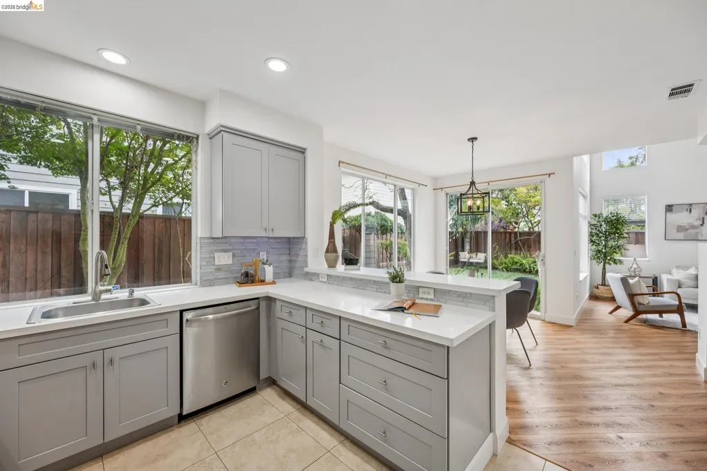25 Farallon Court Richmond CA 94804