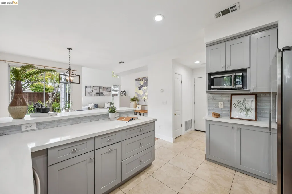 25 Farallon Court Richmond CA 94804