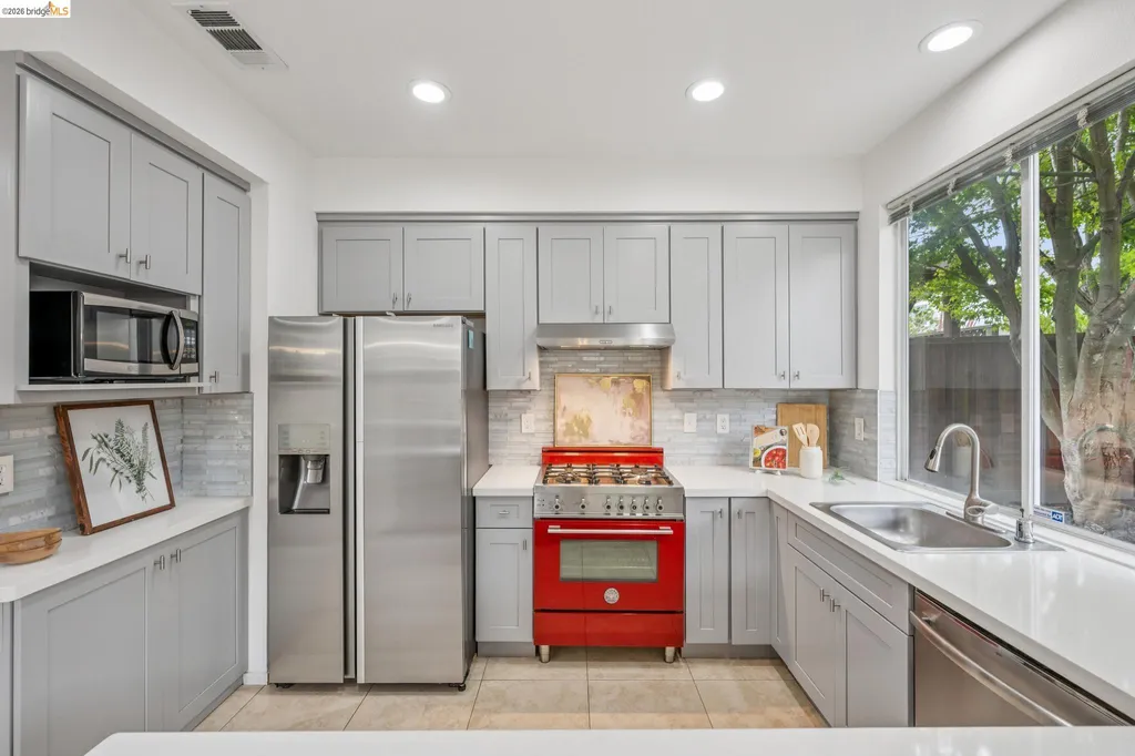 25 Farallon Court Richmond CA 94804