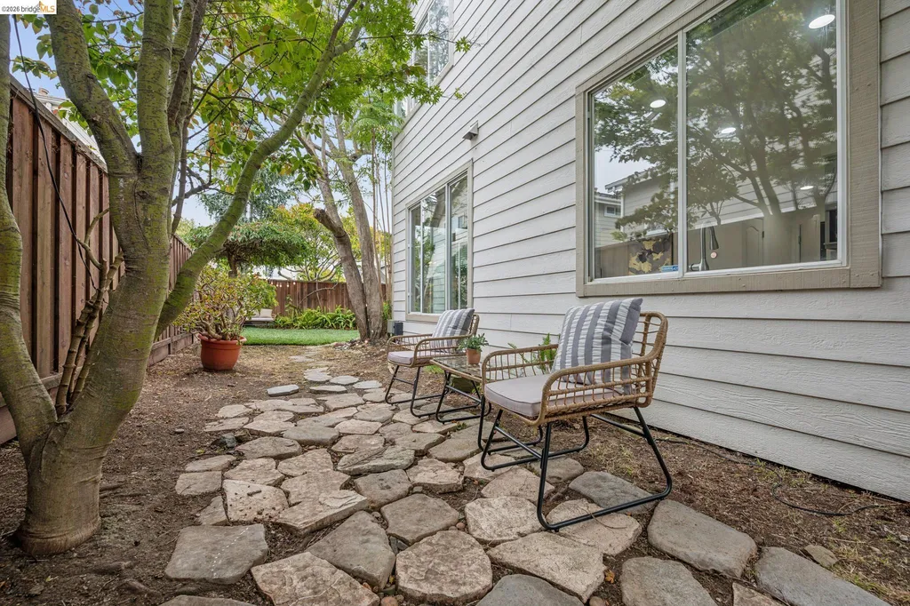 25 Farallon Court Richmond CA 94804