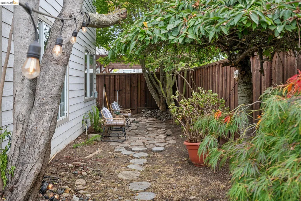 25 Farallon Court Richmond CA 94804