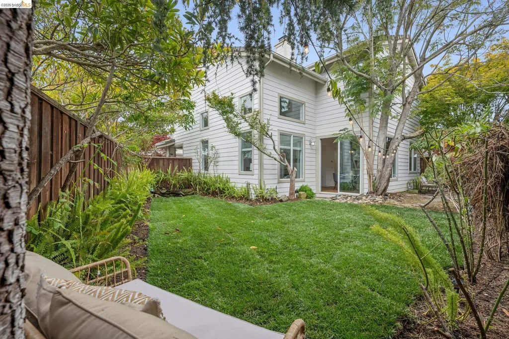 25 Farallon Court Richmond CA 94804