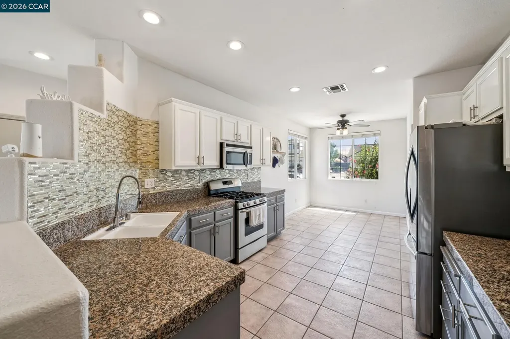 1336 Steinbeck Drive Pittsburg CA 94565