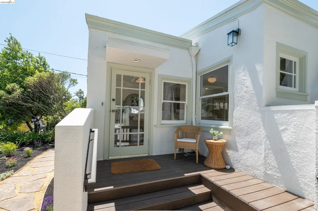 1611 Rose Street Berkeley CA 94703