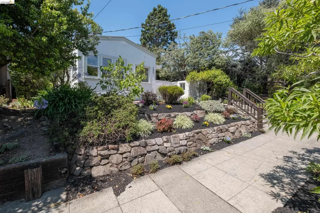 1611 Rose Street Berkeley CA 94703