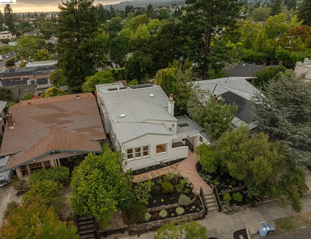 1611 Rose Street Berkeley CA 94703