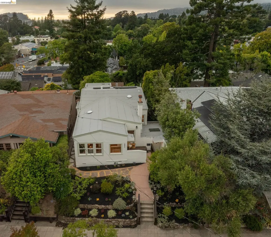 1611 Rose Street Berkeley CA 94703
