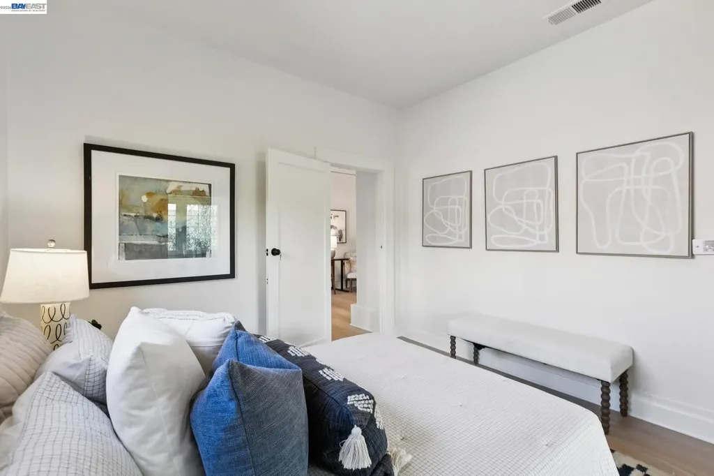 2607 Alcatraz Avenue Berkeley CA 94705