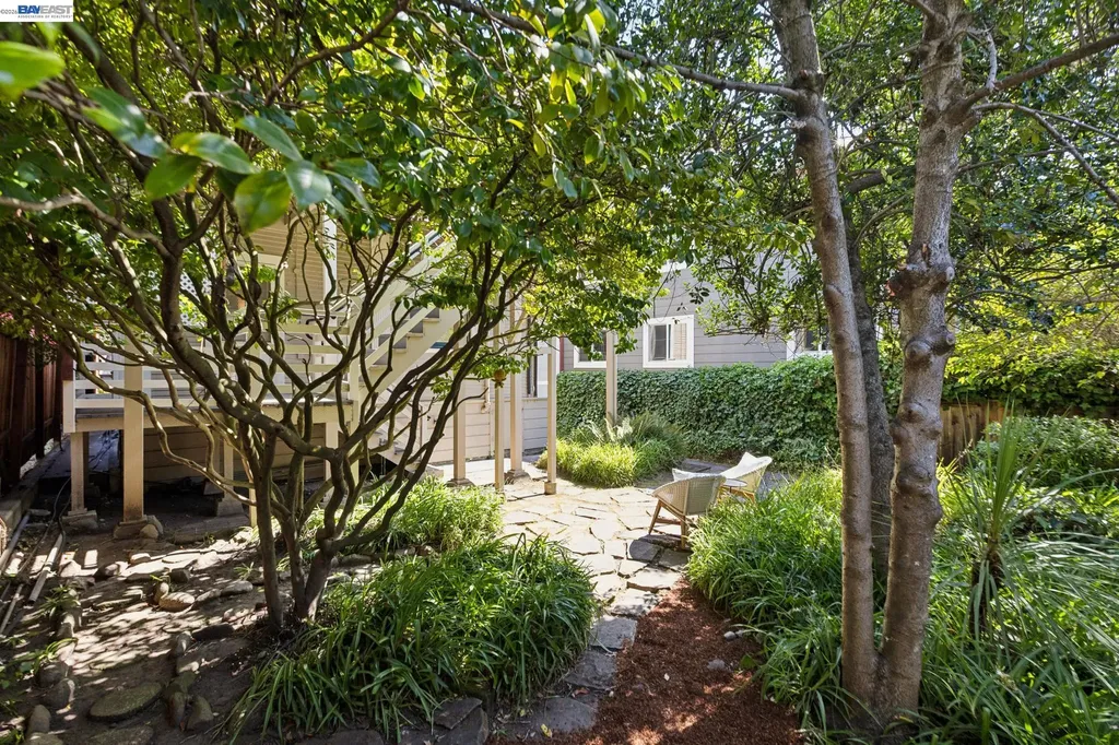 2607 Alcatraz Avenue Berkeley CA 94705