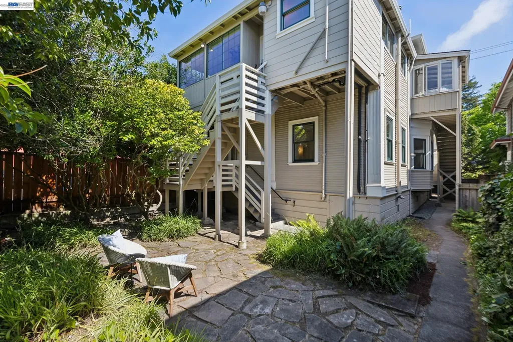 2607 Alcatraz Avenue Berkeley CA 94705