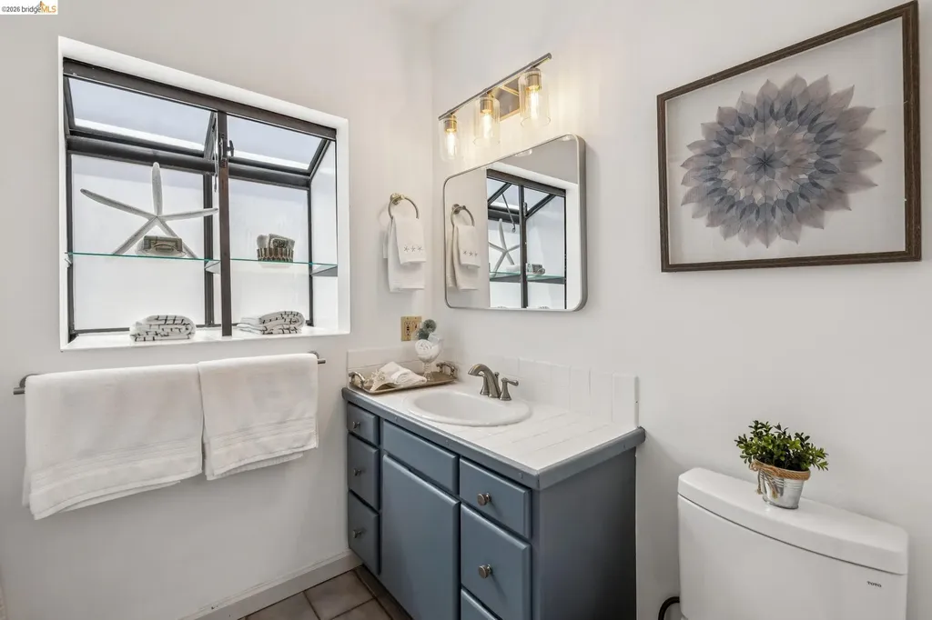 3940 Ardley Avenue Oakland CA 94602