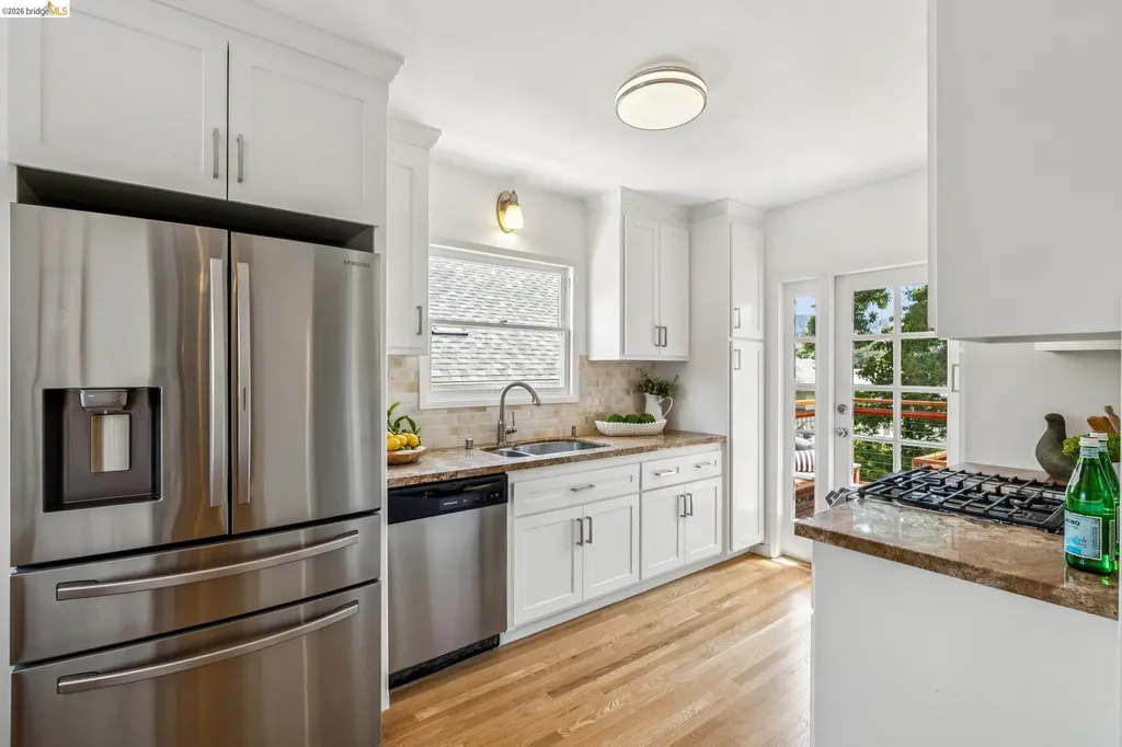 3940 Ardley Avenue Oakland CA 94602