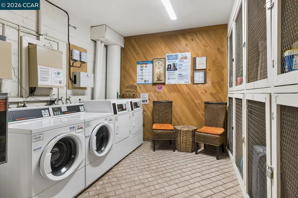 3945 Harrison Street Oakland CA 94611