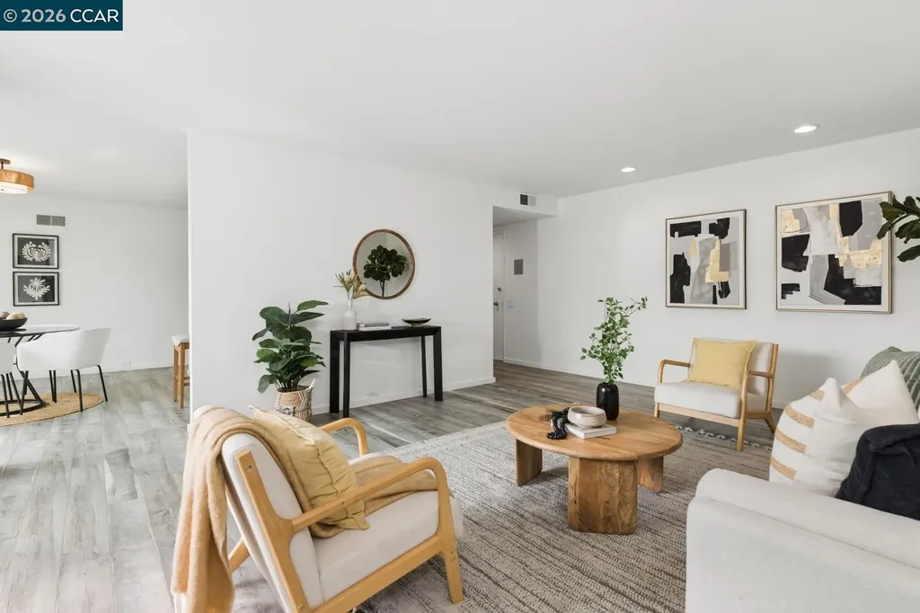 3945 Harrison Street Oakland CA 94611
