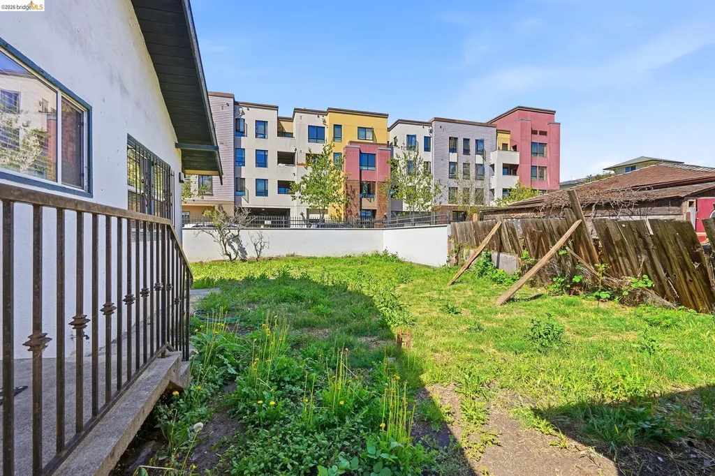 861 70th Avenue Oakland CA 94621